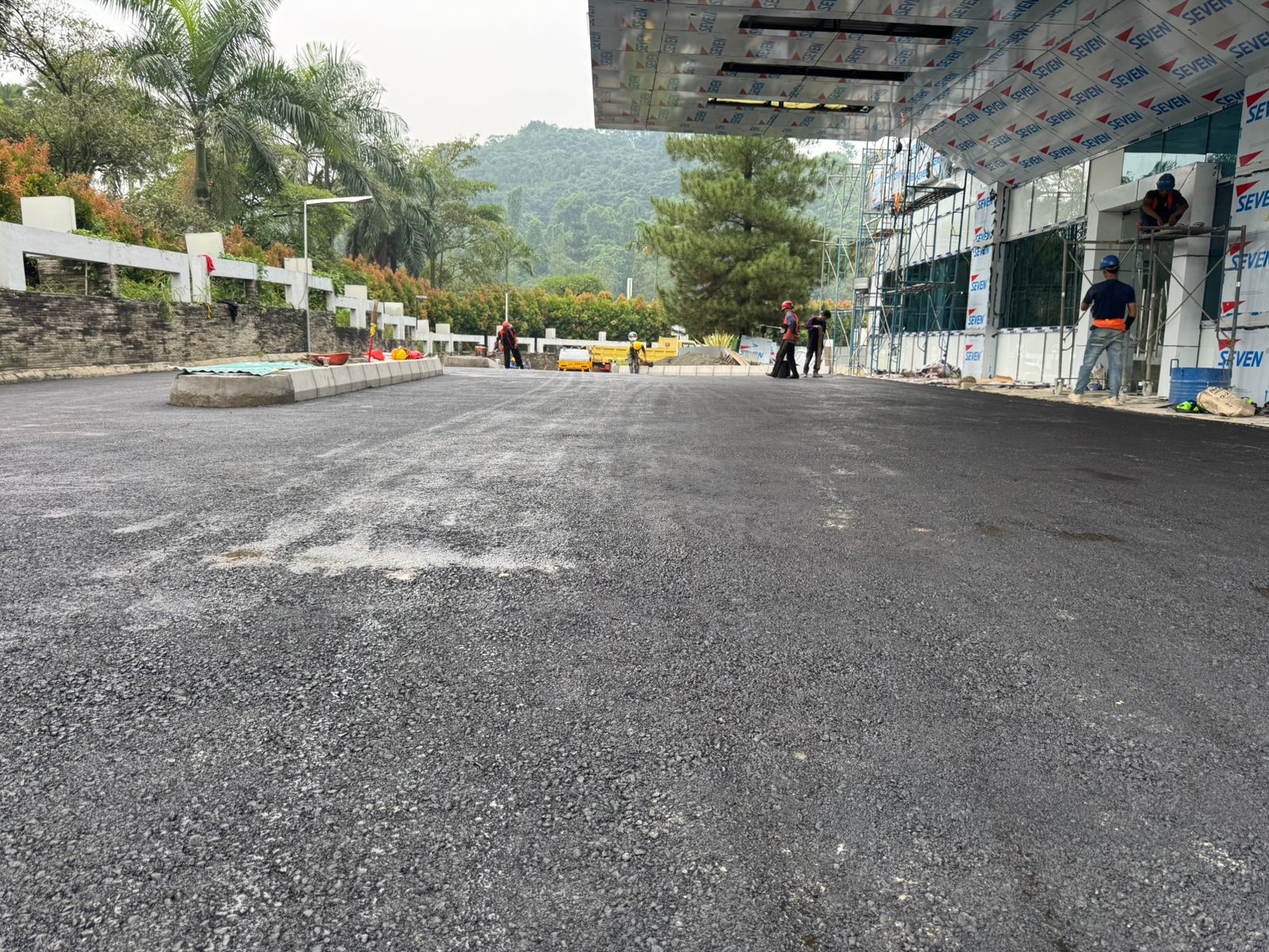 Jasa aspal hotmix untuk jalan